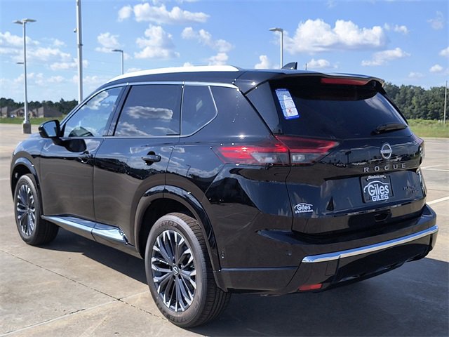 2026 Nissan Rogue Platinum photo 3