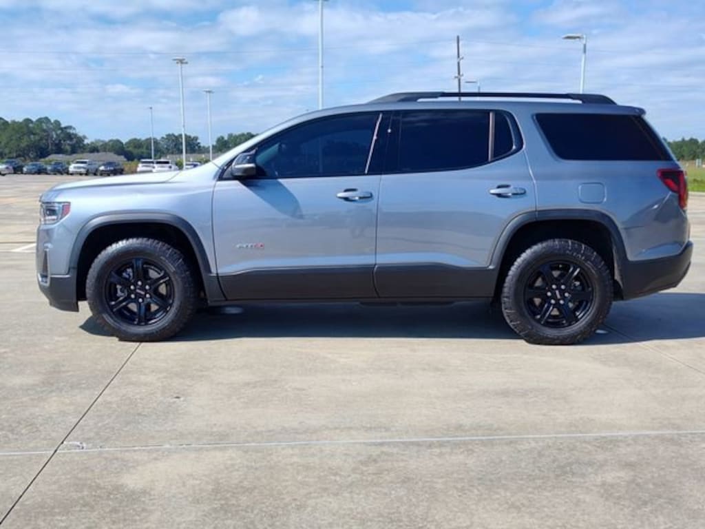 Used 2022 GMC Acadia AT4 SUV