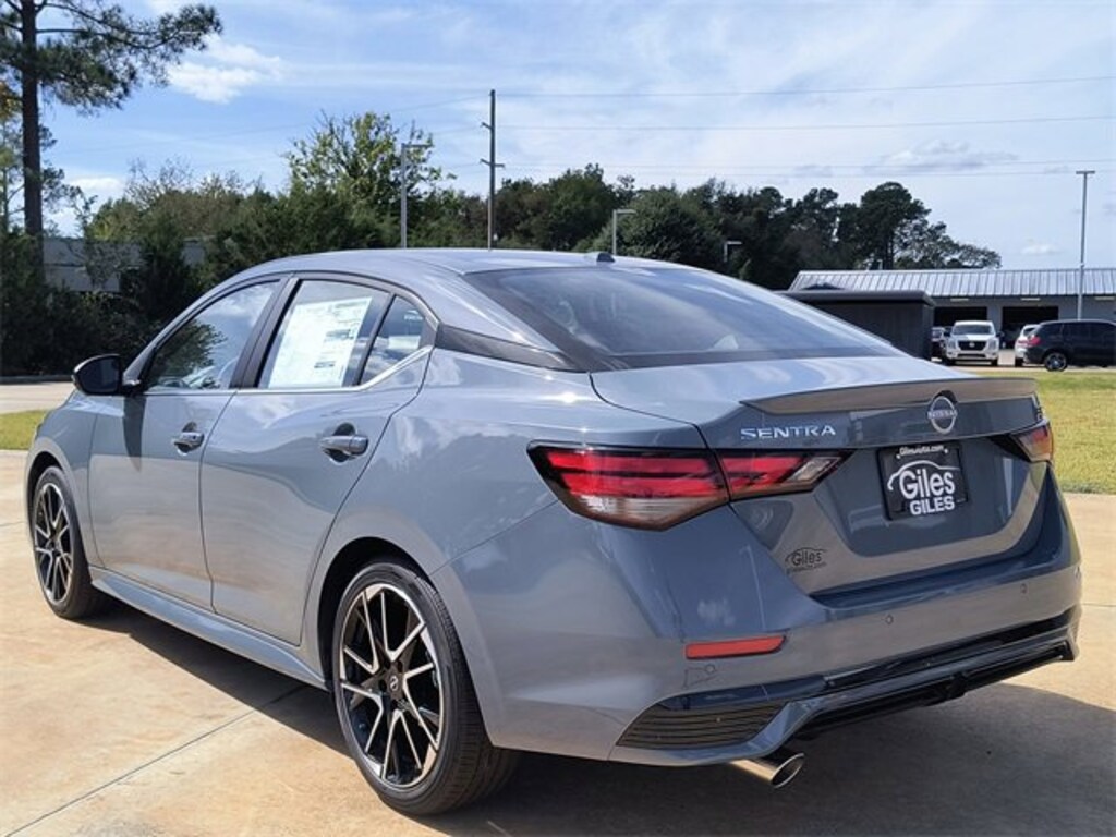 New 2025 Nissan Sentra SR Sedan