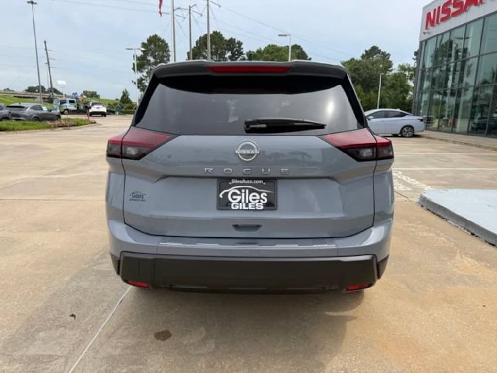 New 2026 Nissan Rogue SV SUV
