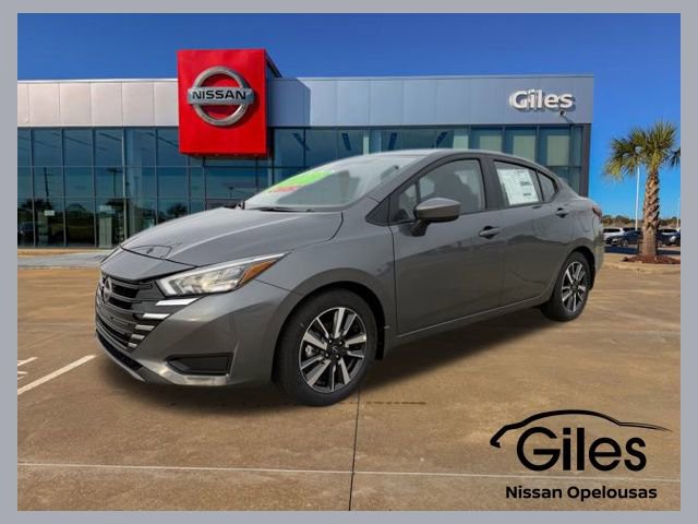 2025 Nissan Versa SV's photo