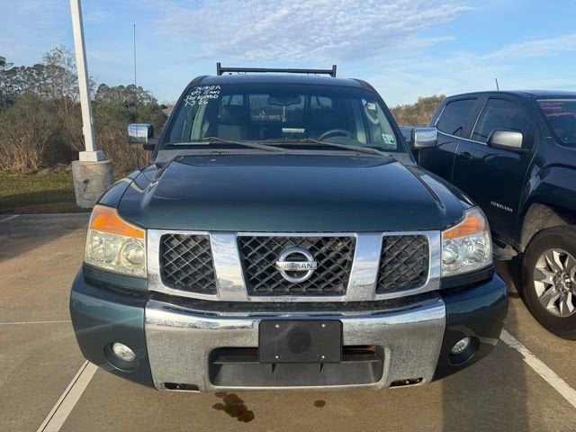 2005 Nissan Titan SE's photo