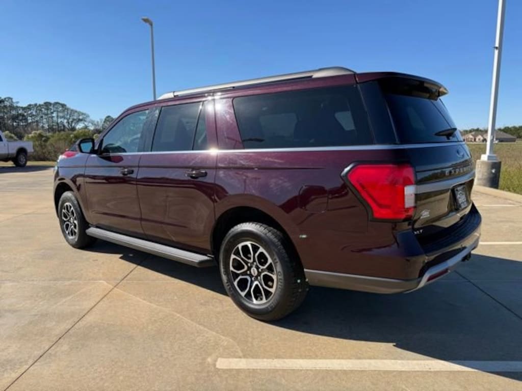 Used 2024 Ford Expedition Max XLT SUV