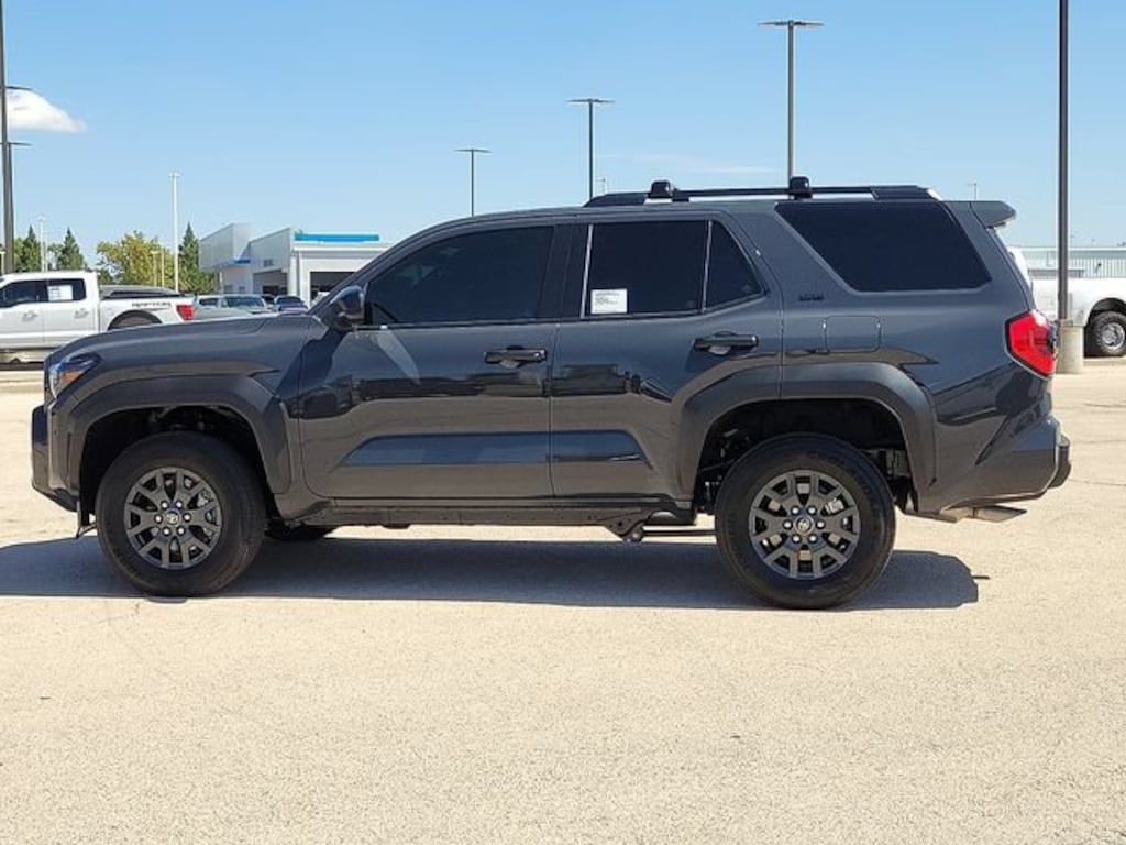 New 2026 Toyota 4Runner SR5 SUV
