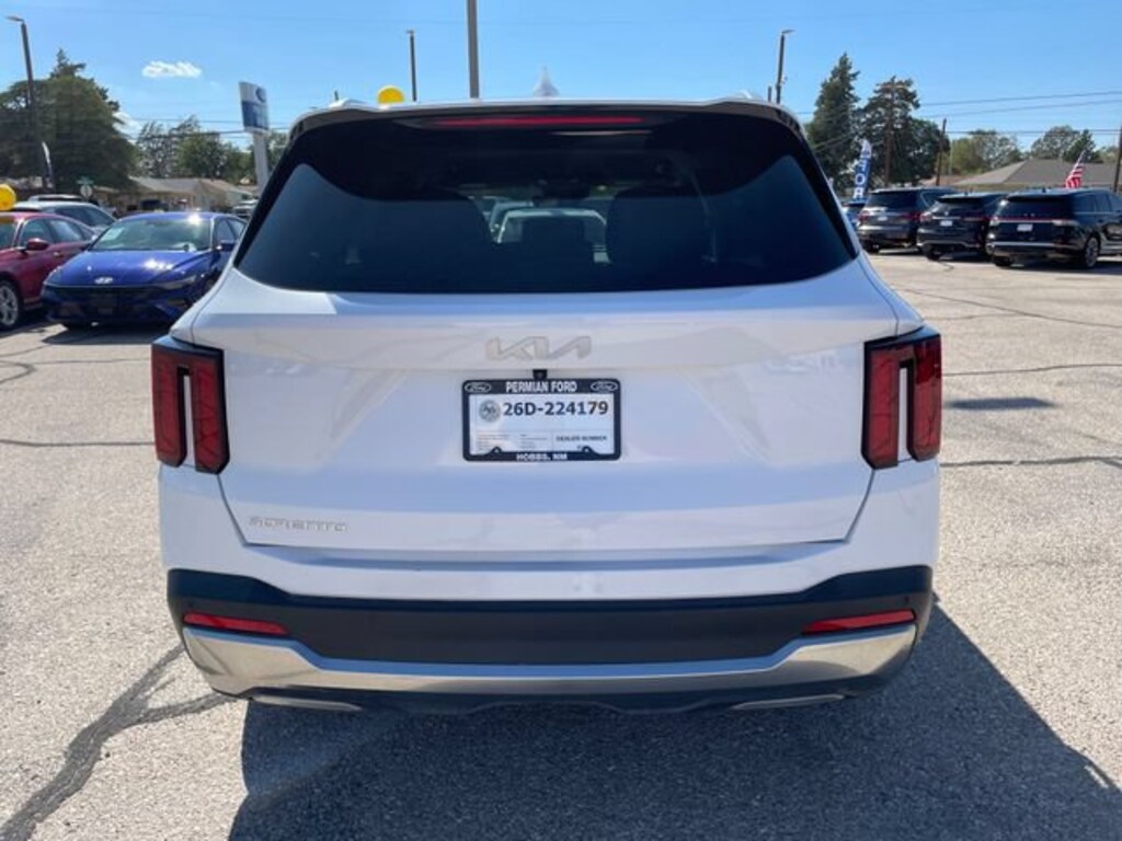 Used 2024 Kia Sorento S SUV