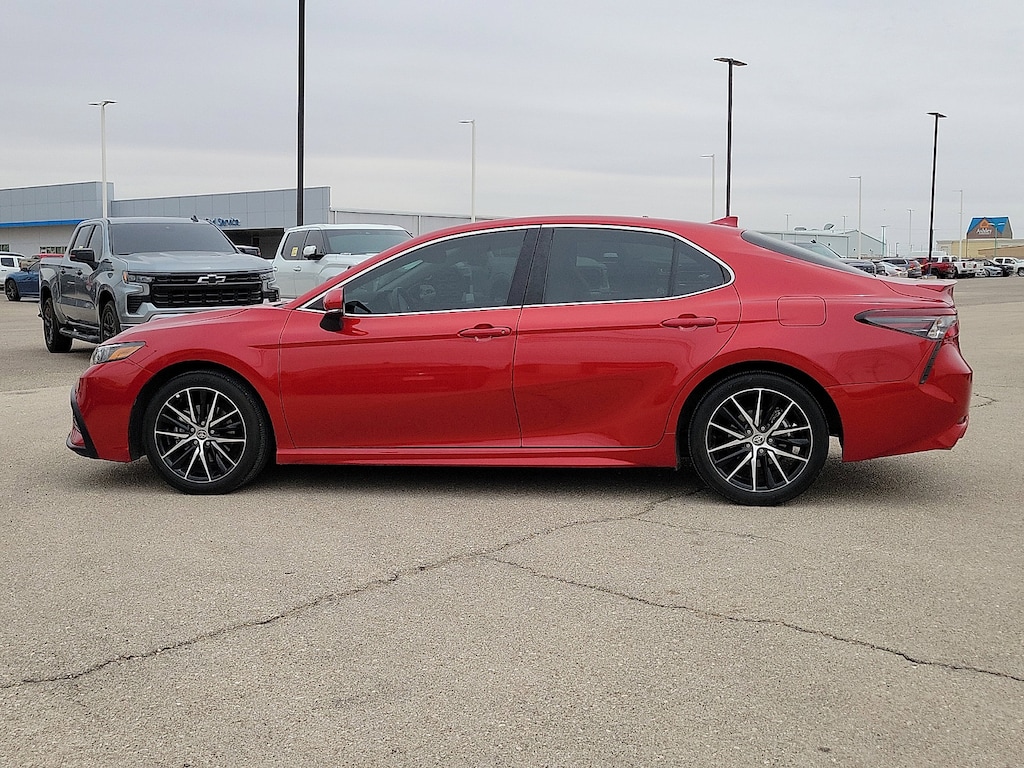 Used 2024 Toyota Camry Hybrid SE Sedan