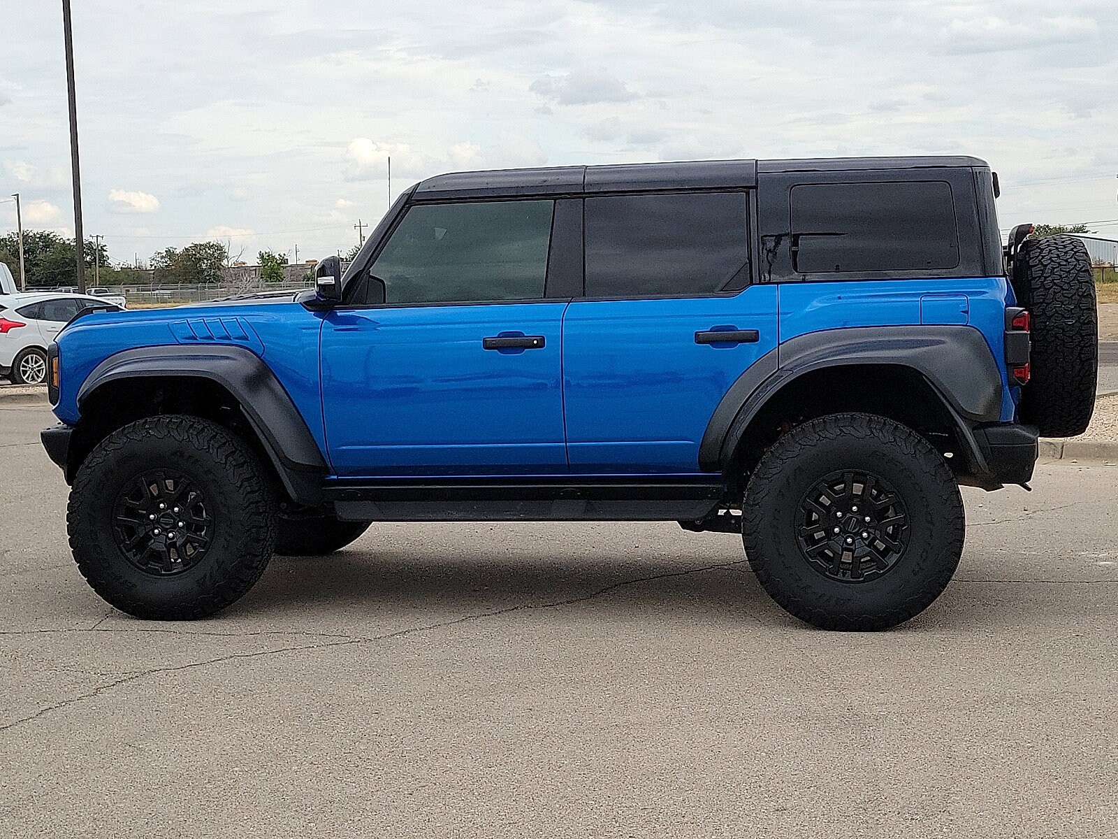2024 Ford Bronco Raptor photo 2