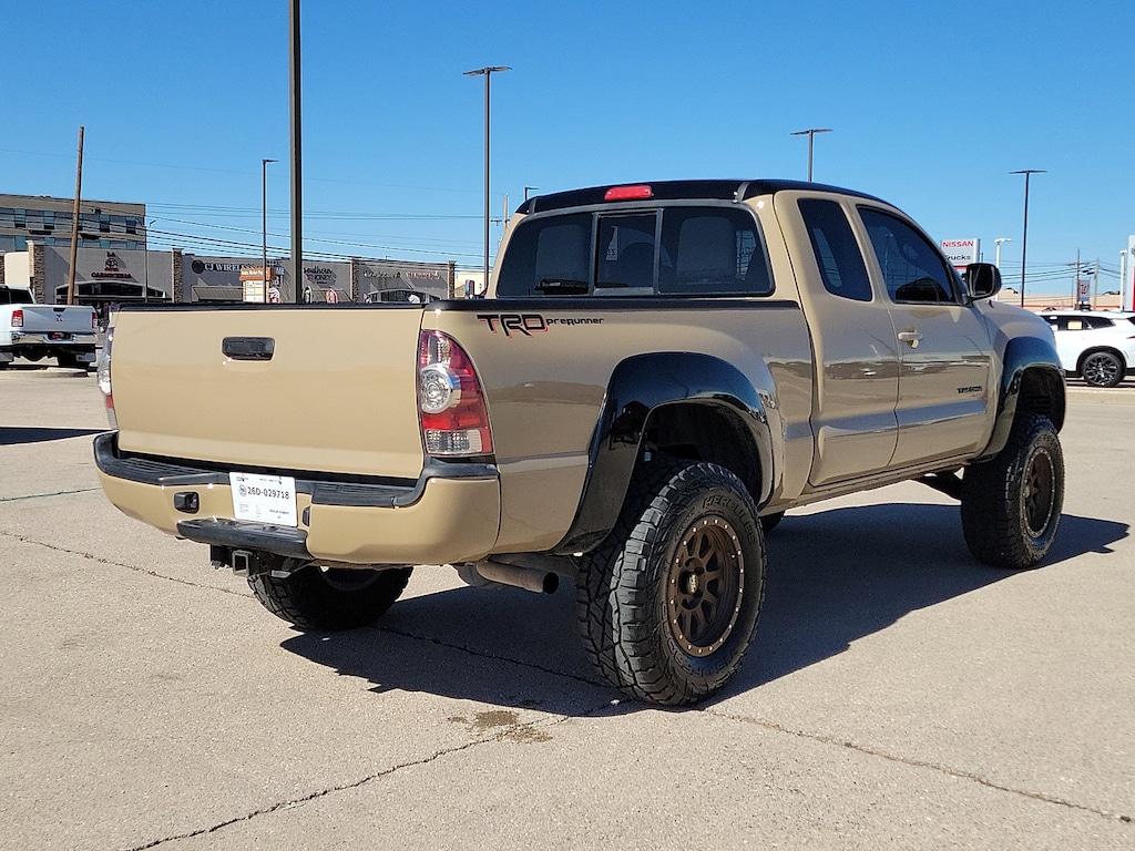 Used 2011 Toyota Tacoma PreRunner V6 Truck Access Cab