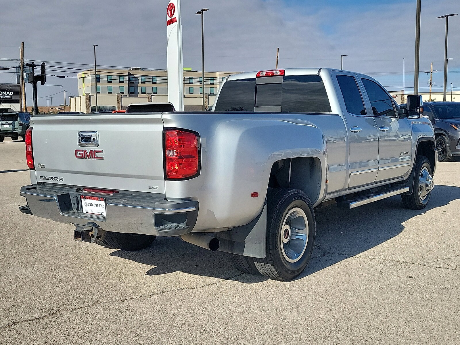 2015 Gmc Sierra SLT photo 4