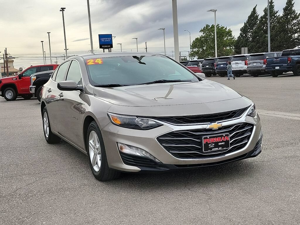 Used 2024 Chevrolet Malibu 1LT Sedan