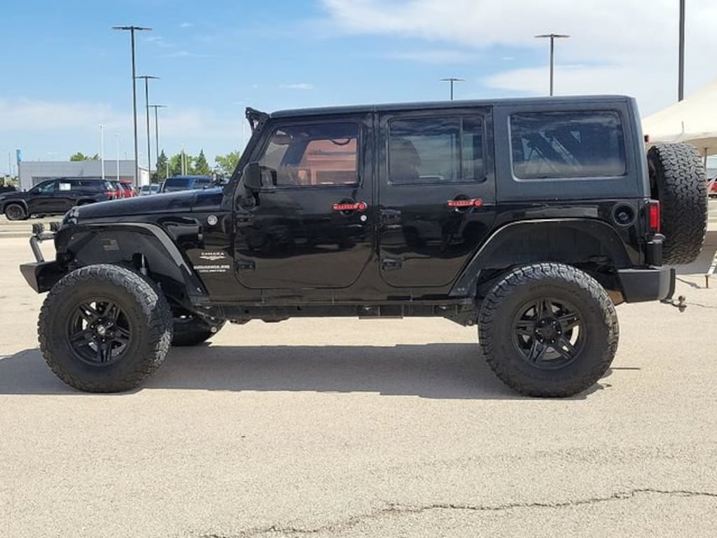 Used 2013 Jeep Wrangler Unlimited Sahara SUV