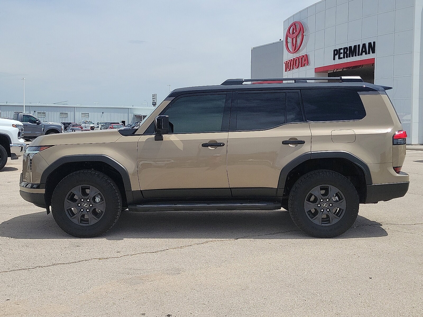 2024 Lexus GX 550 Overtrail photo 2