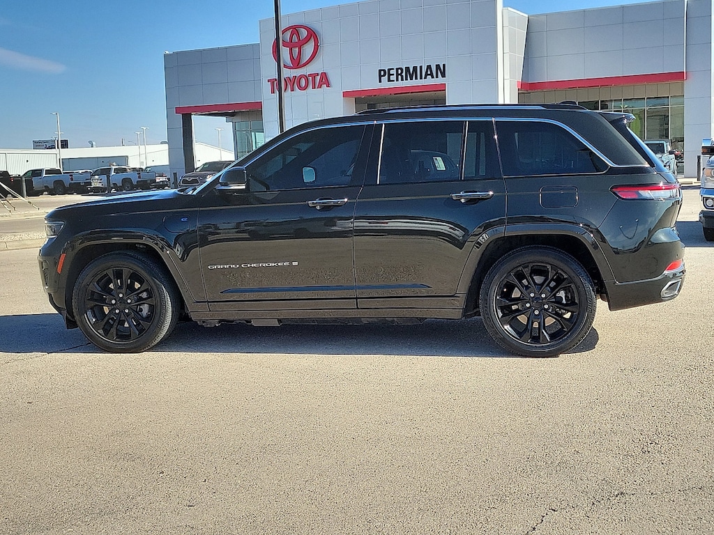 Used 2023 Jeep Grand Cherokee 4xe Overland SUV