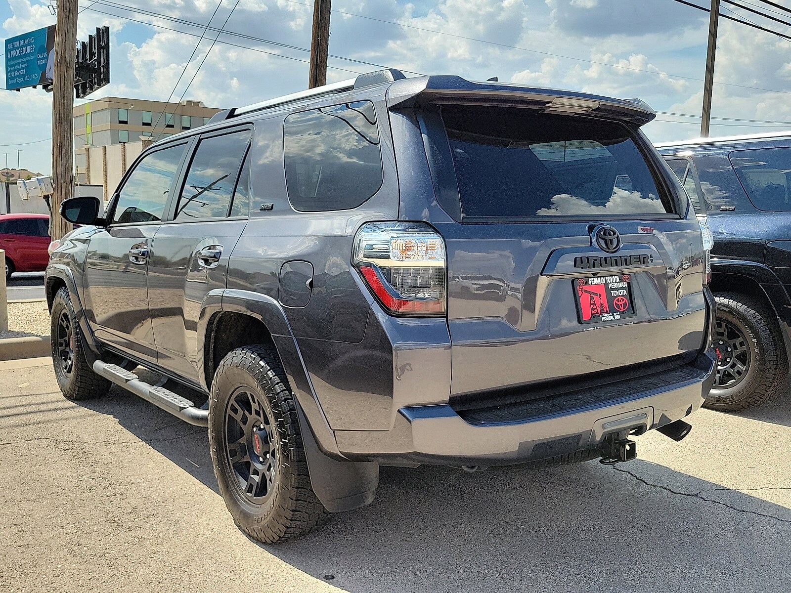 2022 Toyota 4Runner SR5 Premium photo 2