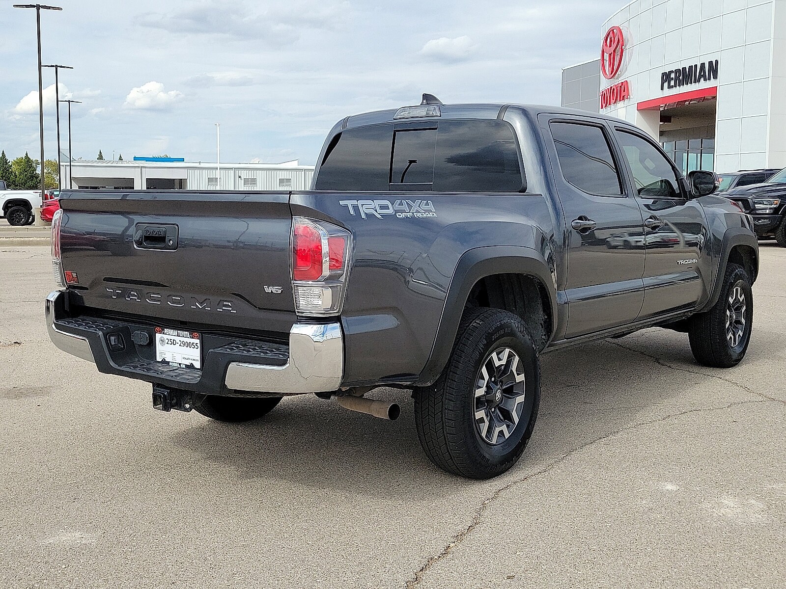 2022 Toyota Tacoma TRD Off-Road photo 4