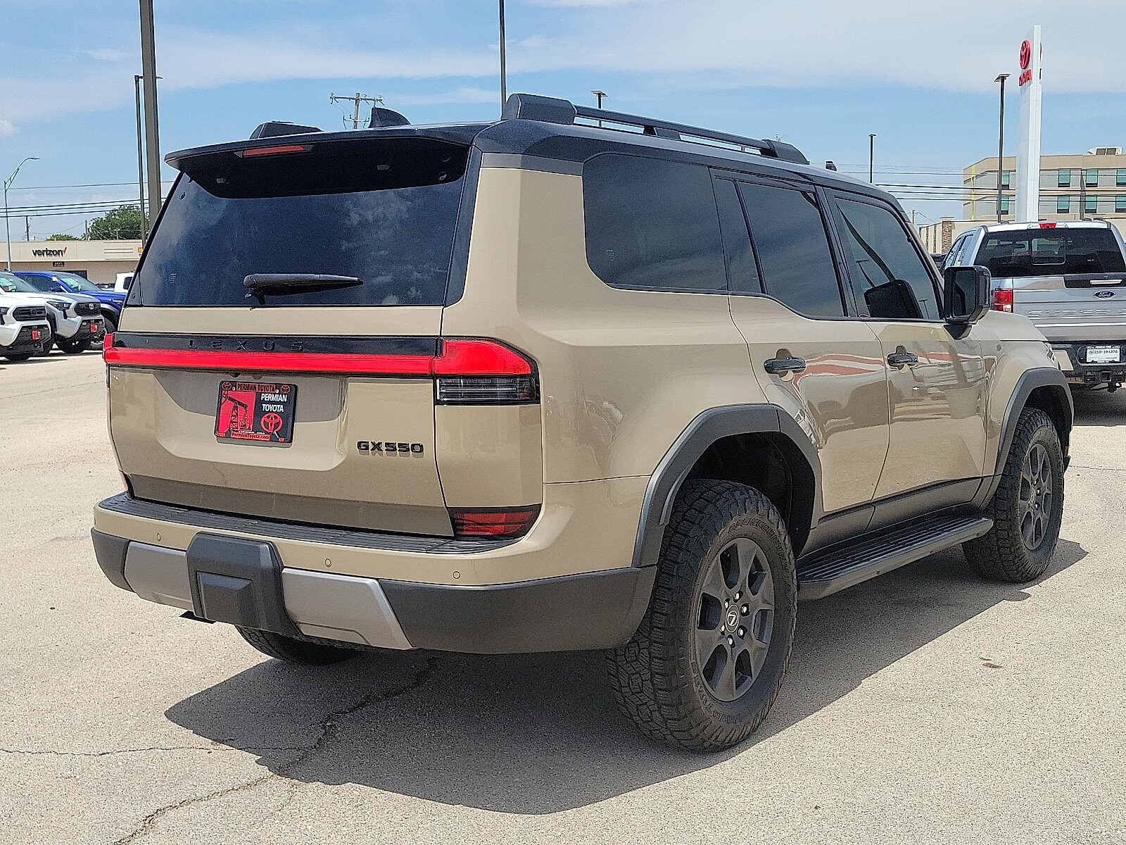2024 Lexus GX 550 Overtrail photo 4