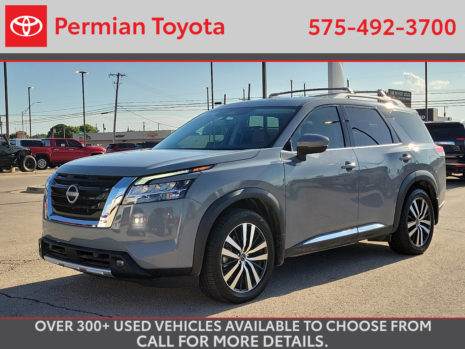 2023 Nissan Pathfinder Platinum 4WD's photo