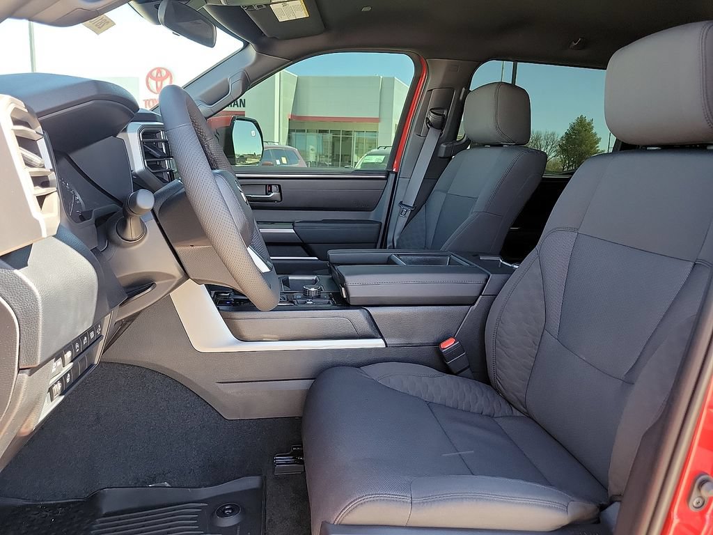 2026 Toyota Tundra SR5 - Photo 12