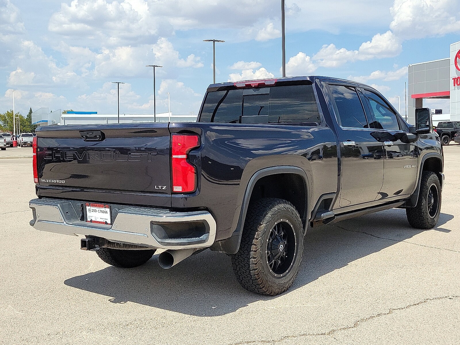 2024 Chevrolet Silverado 2500HD LTZ photo 4