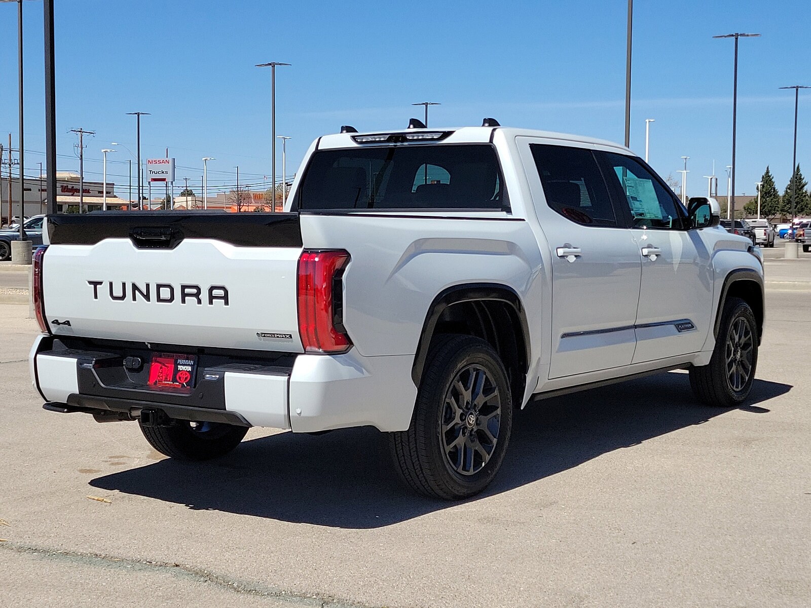 2025 Toyota Tundra Platinum photo 4
