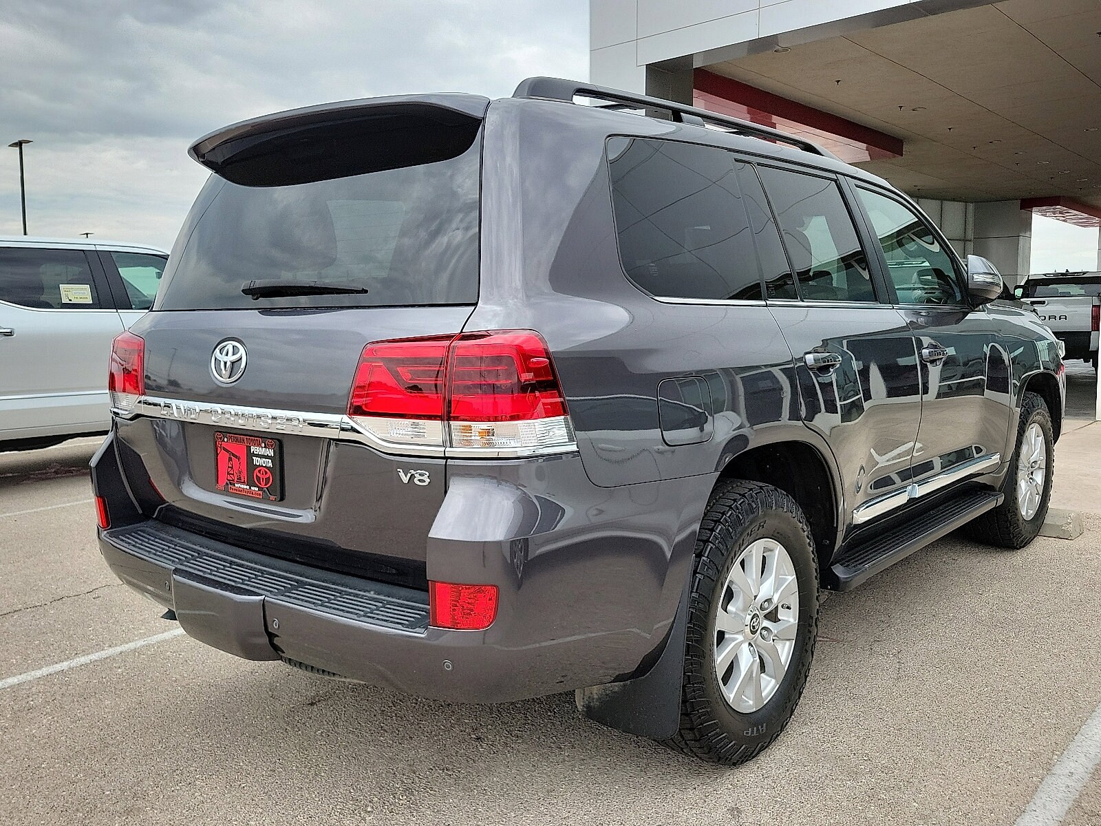 2021 Toyota Land Cruiser Base photo 3