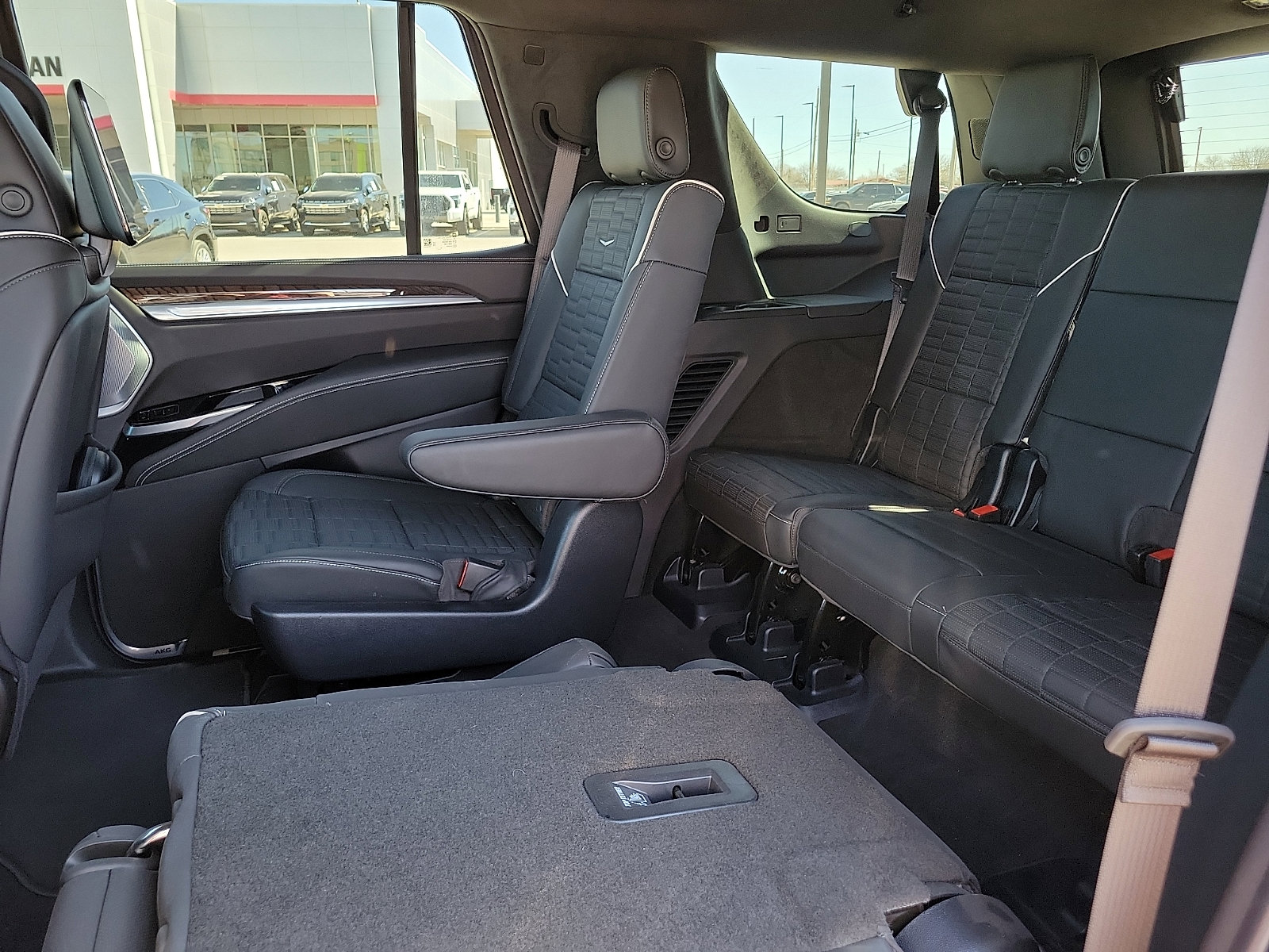 2025 Cadillac Escalade Premium Luxury Platinum - Photo 8