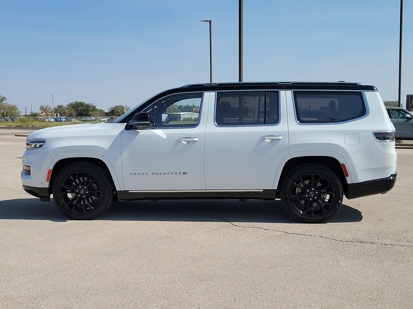 Used 2023 Jeep Grand Wagoneer Series III with VIN 1C4SJVGP6PS504055 for sale in Hobbs, NM