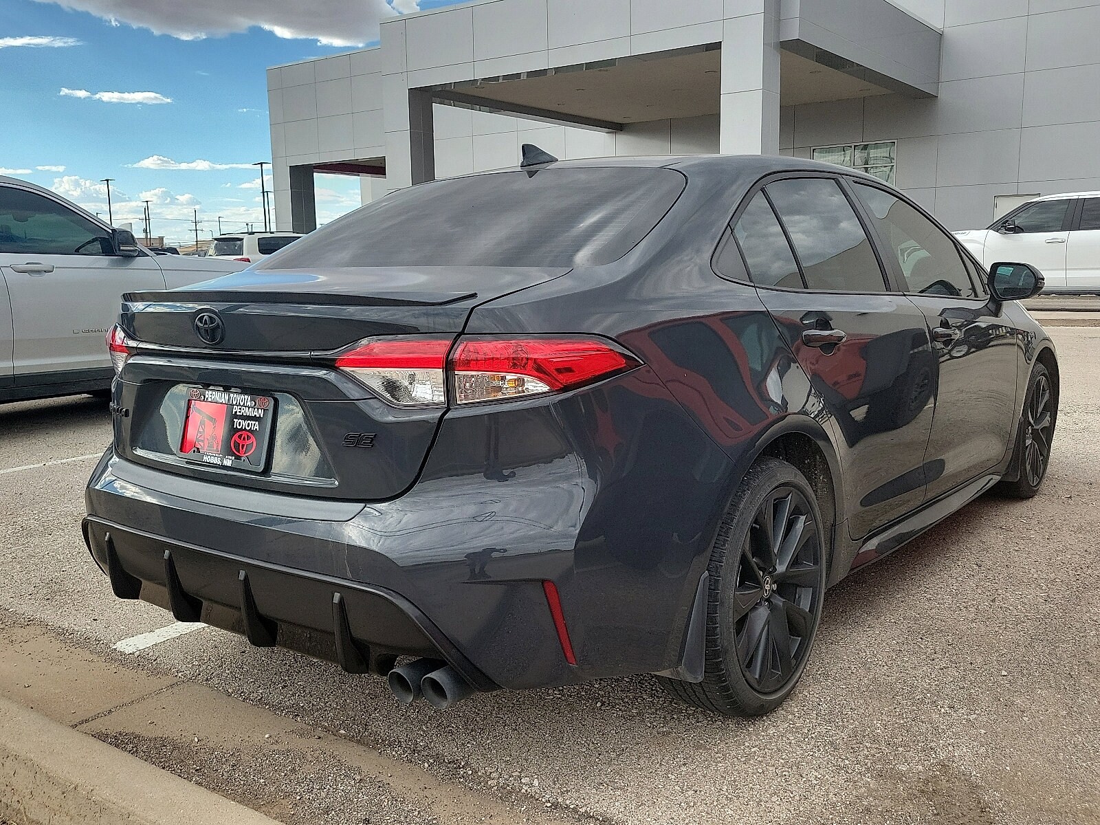 2024 Toyota Corolla SE photo 3
