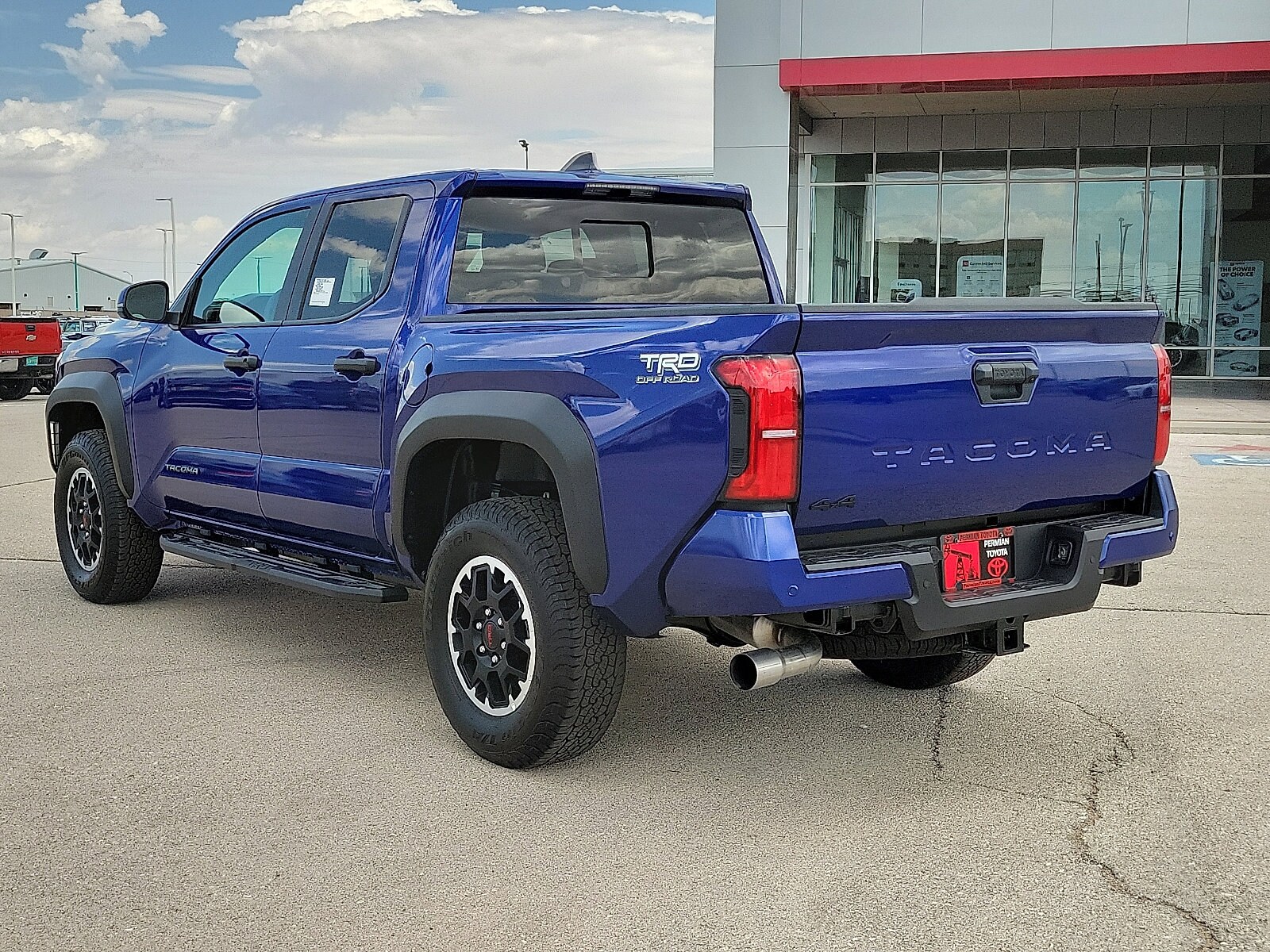 2025 Toyota Tacoma TRD Off-Road photo 3