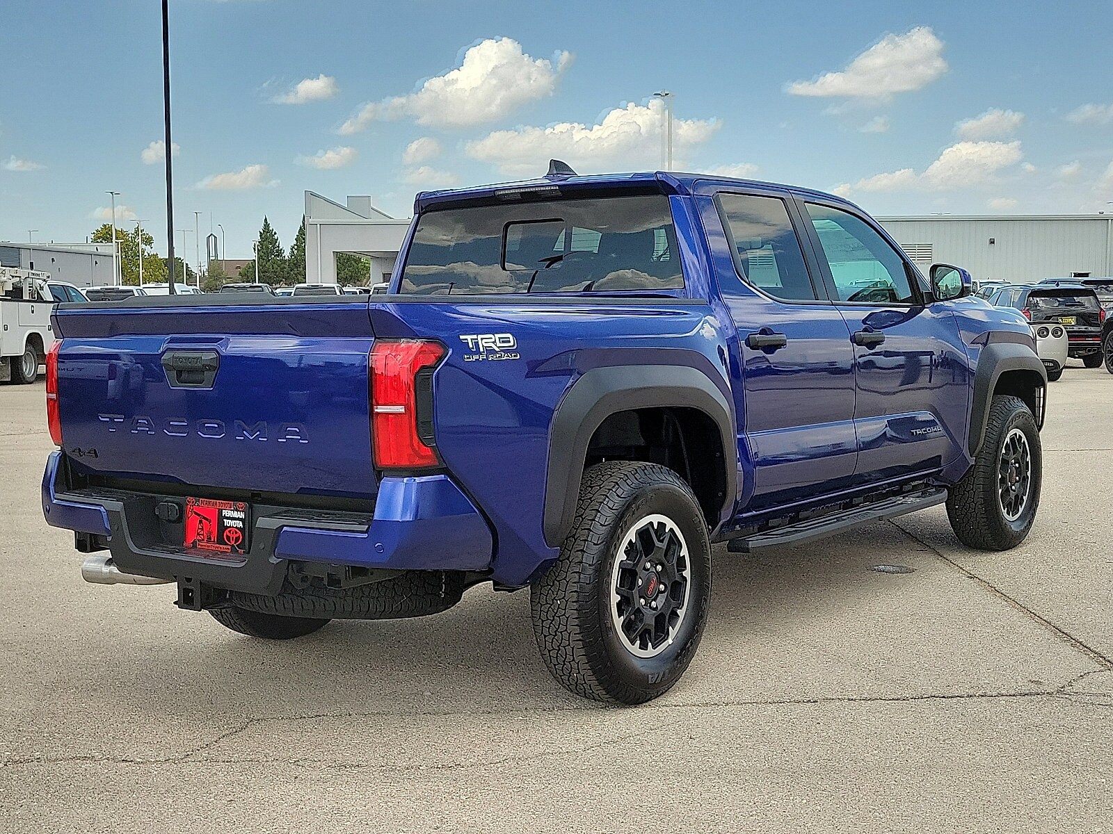 2025 Toyota Tacoma TRD Off-Road photo 4