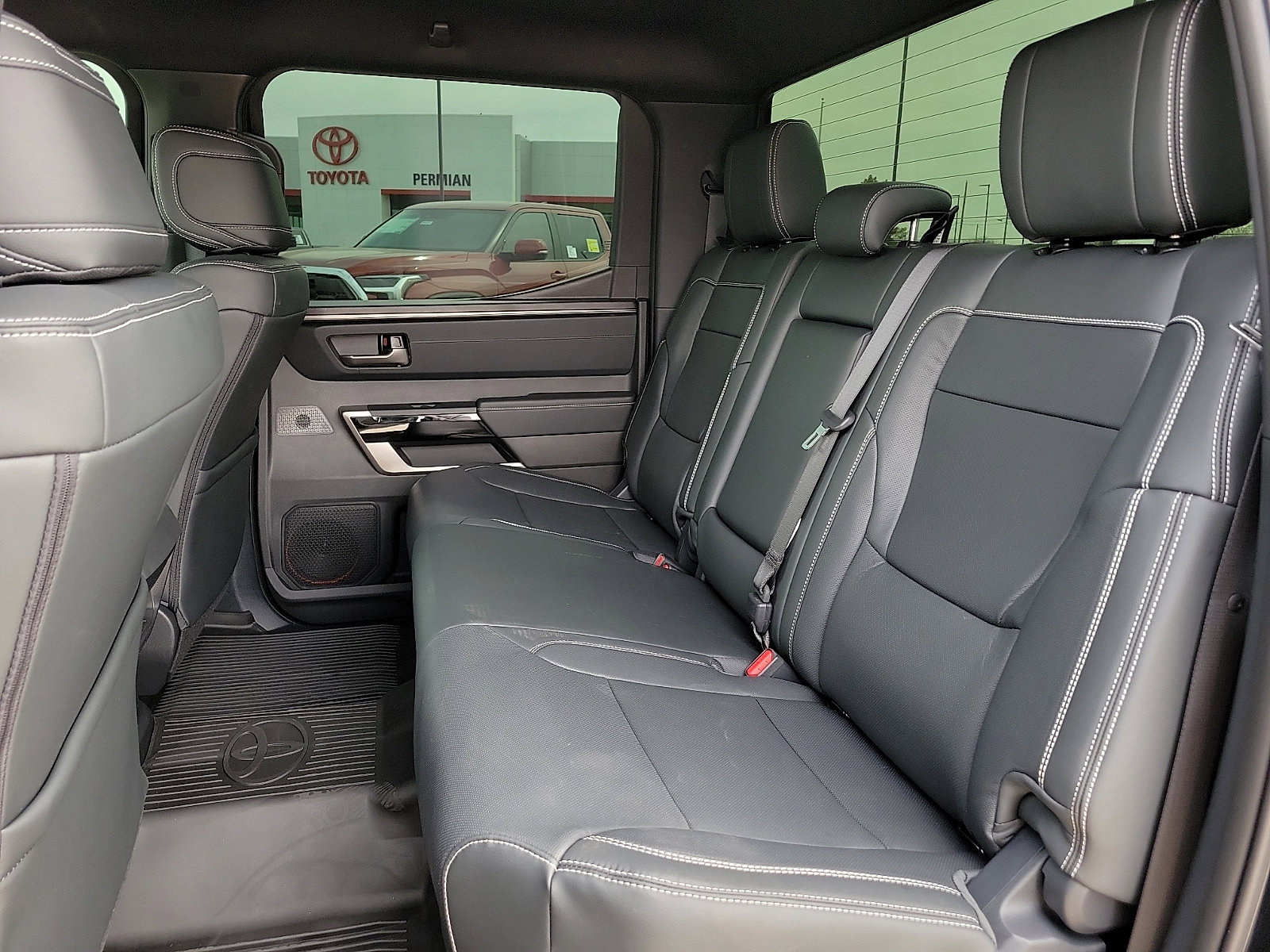 2026 Toyota Tundra Limited - Photo 8