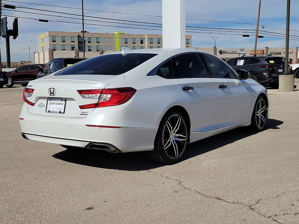 Used 2022 Honda Accord Touring 2.0T Sedan