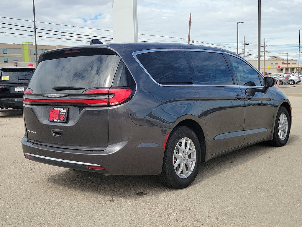 Used 2023 Chrysler Pacifica Touring L Van Passenger Van