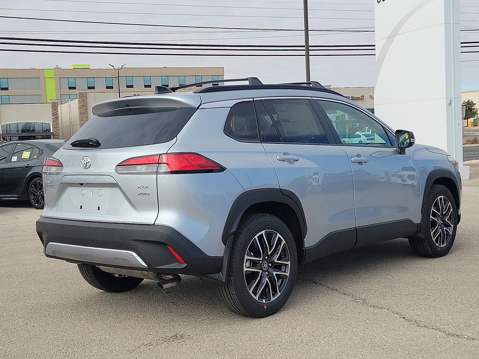 2026 Toyota Corolla Cross XLE photo 4