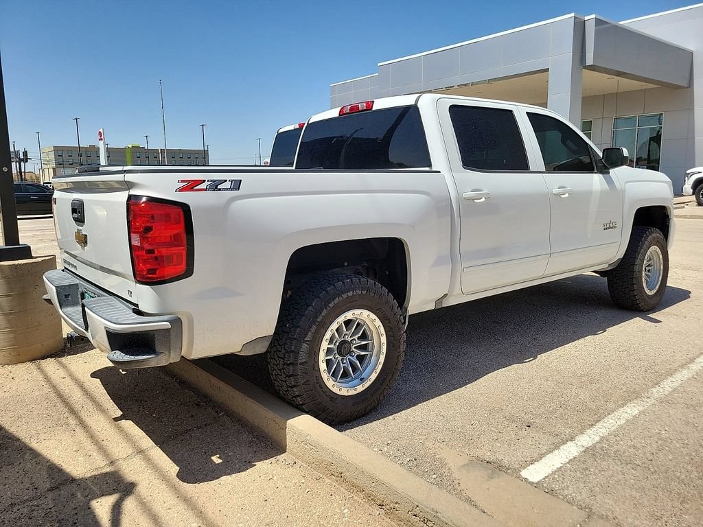 Used 2018 Chevrolet Silverado 1500 LT w/2LT Truck Crew Cab