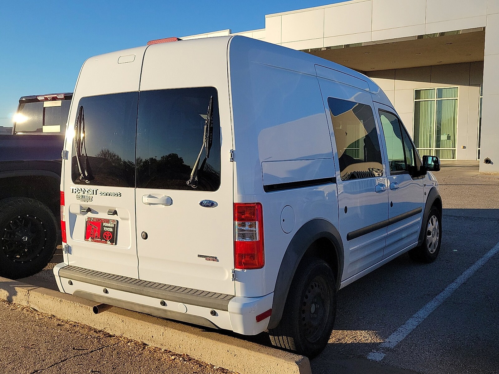 2013 Ford Transit Connect XLT Wagon photo 2