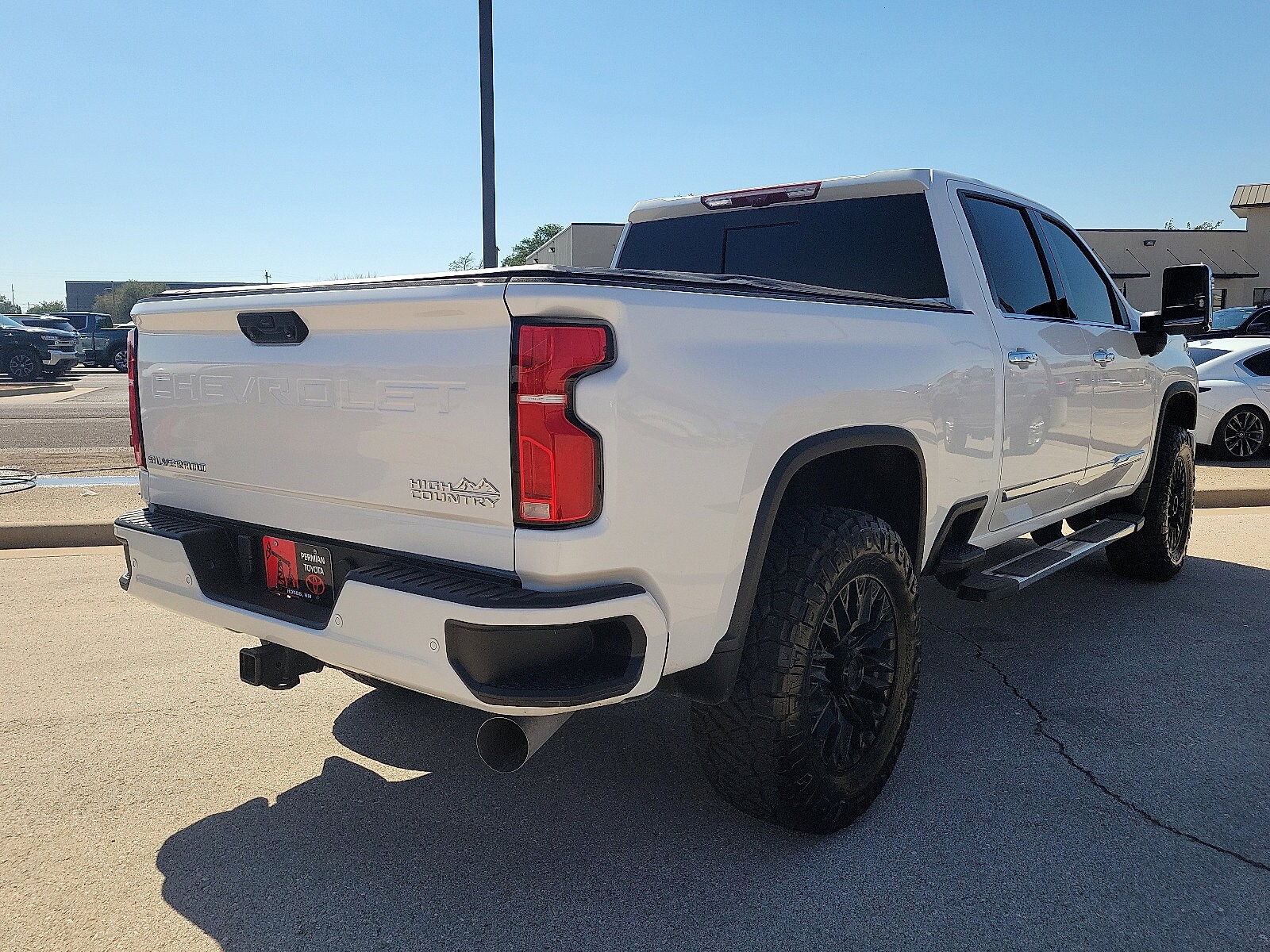 2024 Chevrolet Silverado 2500HD High Country photo 2