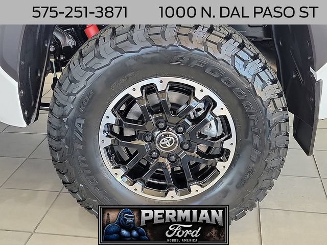 2026 Toyota Tundra SR5 - Photo 8