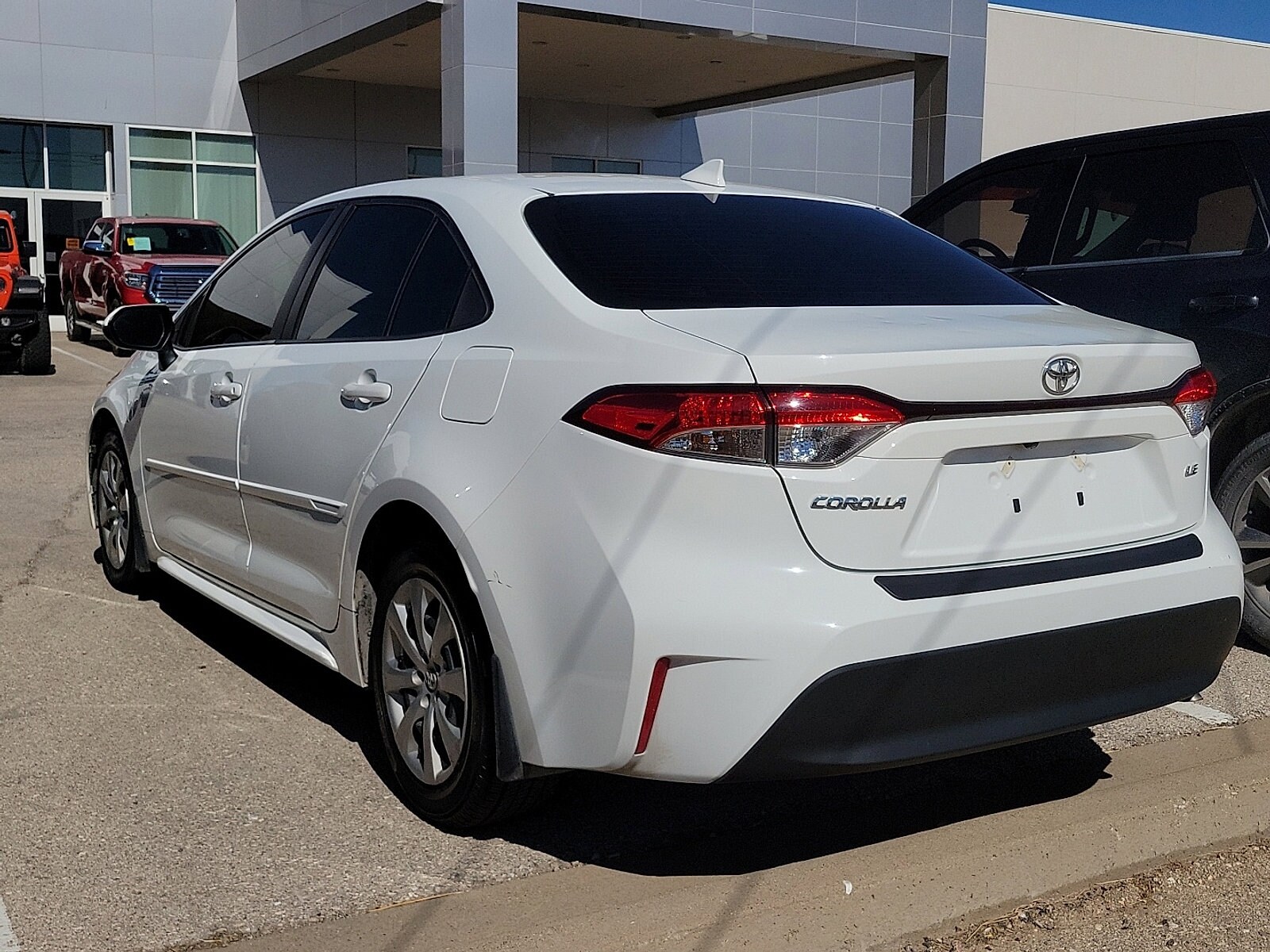 2023 Toyota Corolla LE photo 2