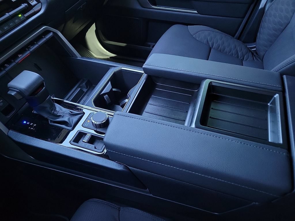 2026 Toyota Tundra SR5 - Photo 20