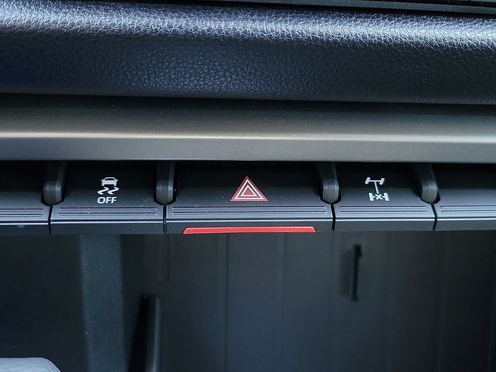 2026 Toyota Tundra SR5 - Photo 15