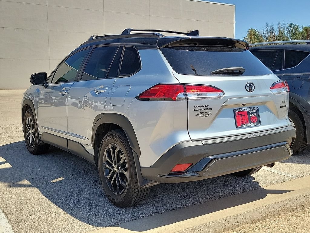 Used 2023 Toyota Corolla Cross Hybrid SE SUV