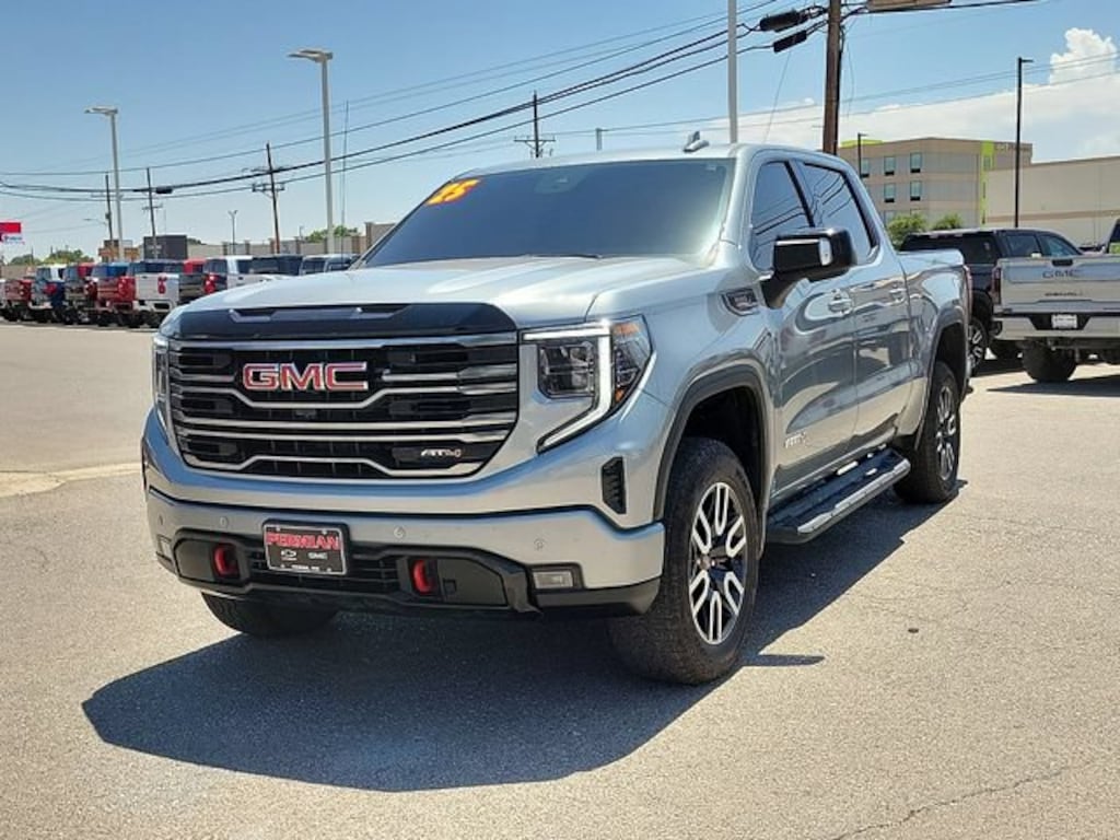 Used 2025 GMC Sierra 1500 AT4 Truck Crew Cab