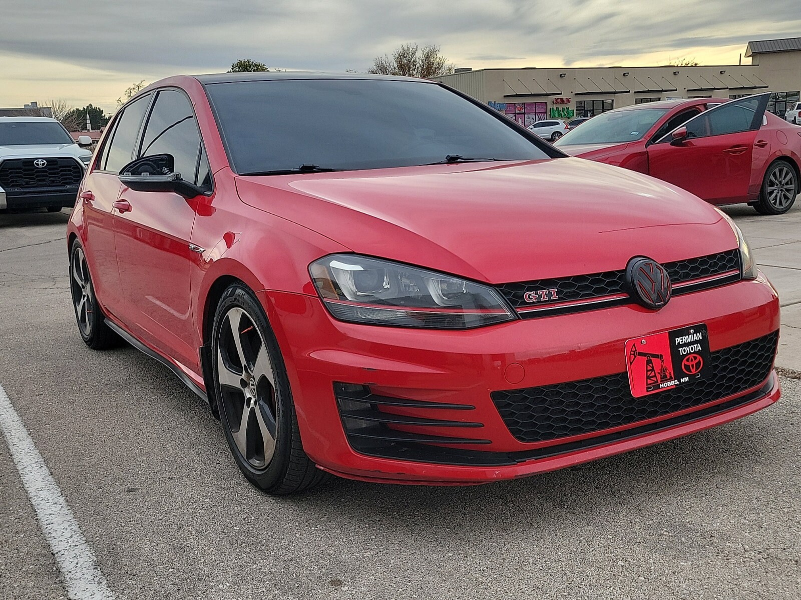 2017 Volkswagen Golf GTI SE photo 4