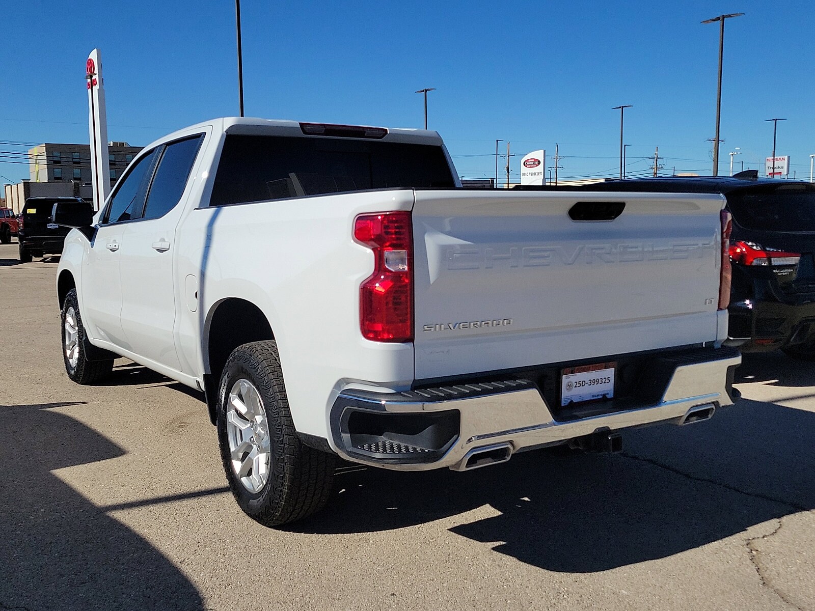 2025 Chevrolet Silverado 1500 LT photo 2