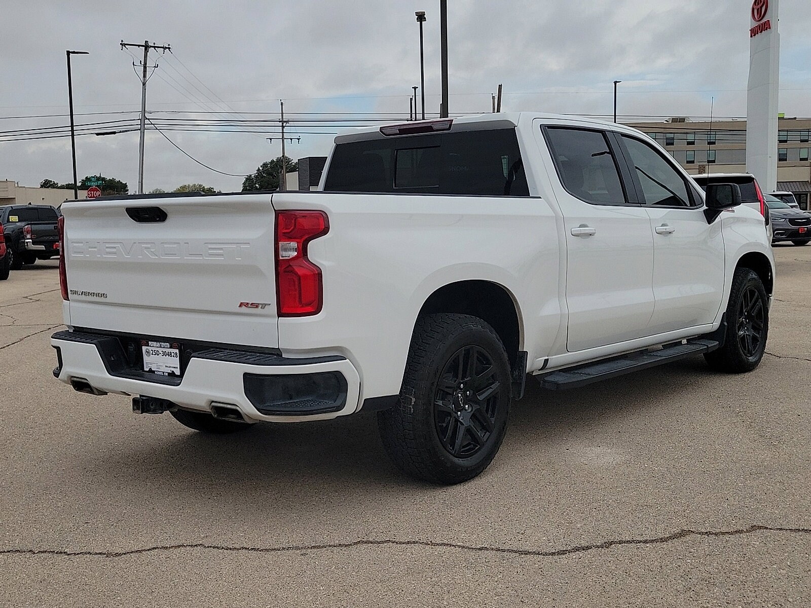 2025 Chevrolet Silverado 1500 RST photo 4