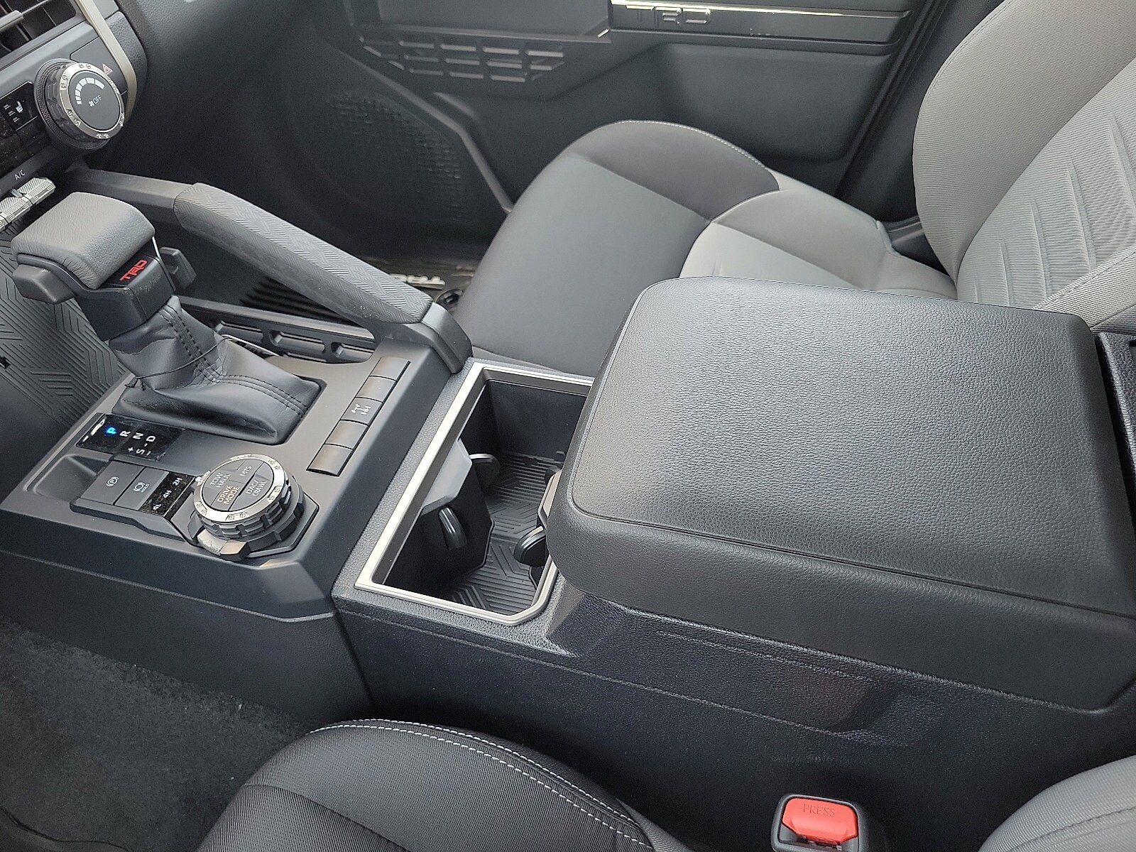 2025 Toyota Tacoma TRD Off Road - Photo 20