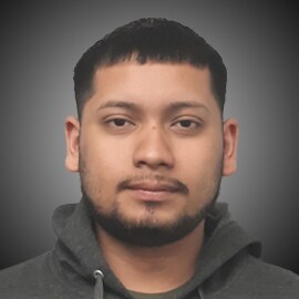 Staff member Bernardo from 0ba4e3c1ee7e