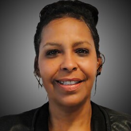 Staff member Donna Lee from 7844005a0c99