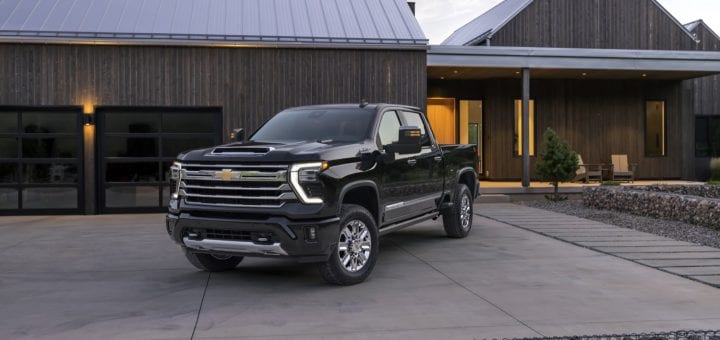2024-Chevrolet-Silverado-HD-High-Country-Press-Photos-Exterior-004-front-three-quarters-720x340.jpg